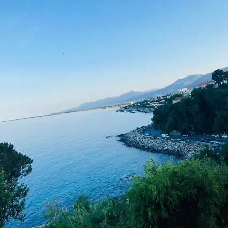 Appartamento Location Chambre Avec Salle De Bain Et Partie Commune Sea View & Mountain View Renting 1 Of 3 Bedrooms With Shared Common Space 3 Bdrm Apt Not 1 Bdrm Plus Clime Ou Ac *