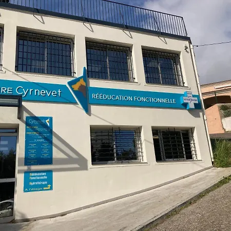 Location Chambre Avec Salle De Bain Et Partie Commune Sea View & Mountain View Renting 1 Of 3 Bedrooms With Shared Common Space 3 Bdrm Apt Not 1 Bdrm Plus Clime Ou Ac *