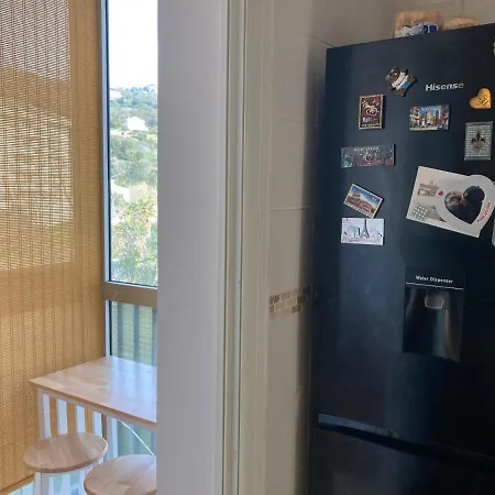 Location Chambre Avec Salle De Bain Et Partie Commune Sea View & Mountain View Renting 1 Of 3 Bedrooms With Shared Common Space 3 Bdrm Apt Not 1 Bdrm Plus Clime Ou Ac