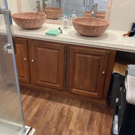 Location Chambre Avec Salle De Bain Et Partie Commune Sea View & Mountain View Renting 1 Of 3 Bedrooms With Shared Common Space 3 Bdrm Apt Not 1 Bdrm Plus Clime Ou Ac Bastia (Corsica)